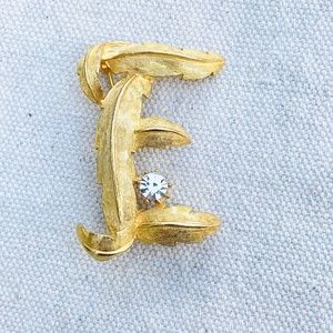 Vintage Gold Plated Letter E Brooch Initial Leaves White Rhinestone Large 2”